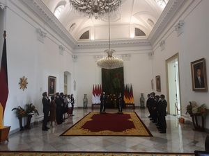 Jokowi Bahas Situasi Ukraina dengan Presiden Jerman, Tegaskan Posisi RI Jokowi Bahas Situasi Ukraina dengan Presiden Jerman, Tegaskan Posisi RI