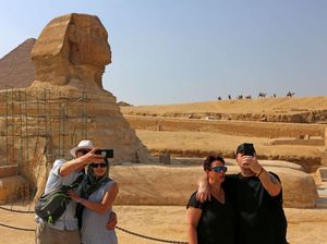 Kejutan! Ada Bagian Patung Sphinx yang Bukan Buatan Manusia! Kejutan! Ada Bagian Patung Sphinx yang Bukan Buatan Manusia!