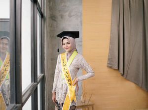 Cerita Aisha, Calon Dokter Gigi Penerima Beasiswa KIP-K Jadi Lulusan Terbaik Cerita Aisha, Calon Dokter Gigi Penerima Beasiswa KIP-K Jadi Lulusan Terbaik
