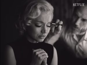 Di Balik Layar Blonde dan Adegan Ana de Armas Ulangi Film Marilyn Monroe Di Balik Layar Blonde dan Adegan Ana de Armas Ulangi Film Marilyn Monroe