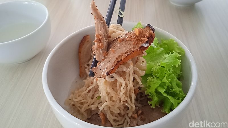 Bakmi Kun: Mantul! Bakmi Topping Bebek Peking 'Hidden Gem' di Kemang!
