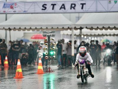 Keseruan Drag Race Resmi yang Digelar Polda Metro Jaya dan IMI
