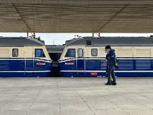 Cakep Nih! Ada Kereta Lintasi Gurun di China, Pertama di Dunia Cakep Nih! Ada Kereta Lintasi Gurun di China, Pertama di Dunia