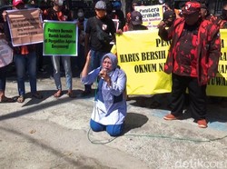 6 Bersaudara Demo Pengadilan Agama Banyuwangi, Ngaku Dizalimi Mafia Tanah