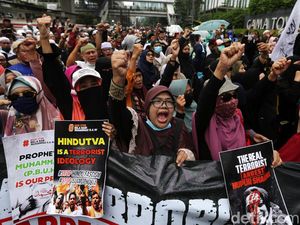 Massa FPI-PA 212 Geruduk Kedubes India Massa FPI-PA 212 Geruduk Kedubes India