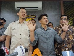 Iko Uwais Terlibat Dugaan Pengeroyokan, Rumah Nikita Mirzani Dikepung Polisi