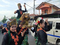 Mengenal Singa Lugay di Ciamis yang Sarat Pesan Emansipasi