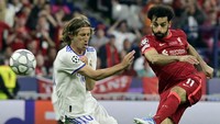 Sejak itu belum ada lagi gol yang dicetak Salah di Liga Champions. Padahal Liverpool sudah melewati tujuh pertandingan di ajang tersebut. Foto: AFP via Getty Images/JAVIER SORIANO