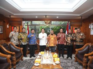 Sambangi Mendagri, Gubernur Papua Usulkan 7 Provinsi Pemekaran Sambangi Mendagri, Gubernur Papua Usulkan 7 Provinsi Pemekaran