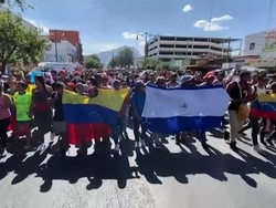 Miris! Migran Venezuela Gelar Aksi Jahit Mulut, Desak Masuk Wilayah AS