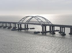 Ledakan Guncang Jembatan Crimea, 2 Orang Tewas-1 Anak Luka