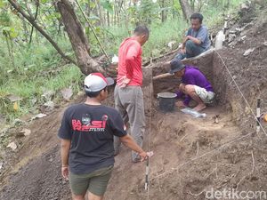 Temuan Fosil dan Potensi Wisata Desa Jembarwangi Sumedang Temuan Fosil dan Potensi Wisata Desa Jembarwangi Sumedang