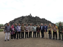 Momen Presiden Jerman Berkunjung ke Candi Borobudur