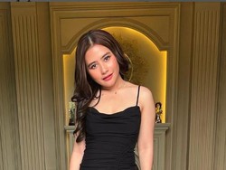 Gaya Seksi Prilly Latuconsina Bergaun Hitam yang Digosipkan Maju Pilwakot