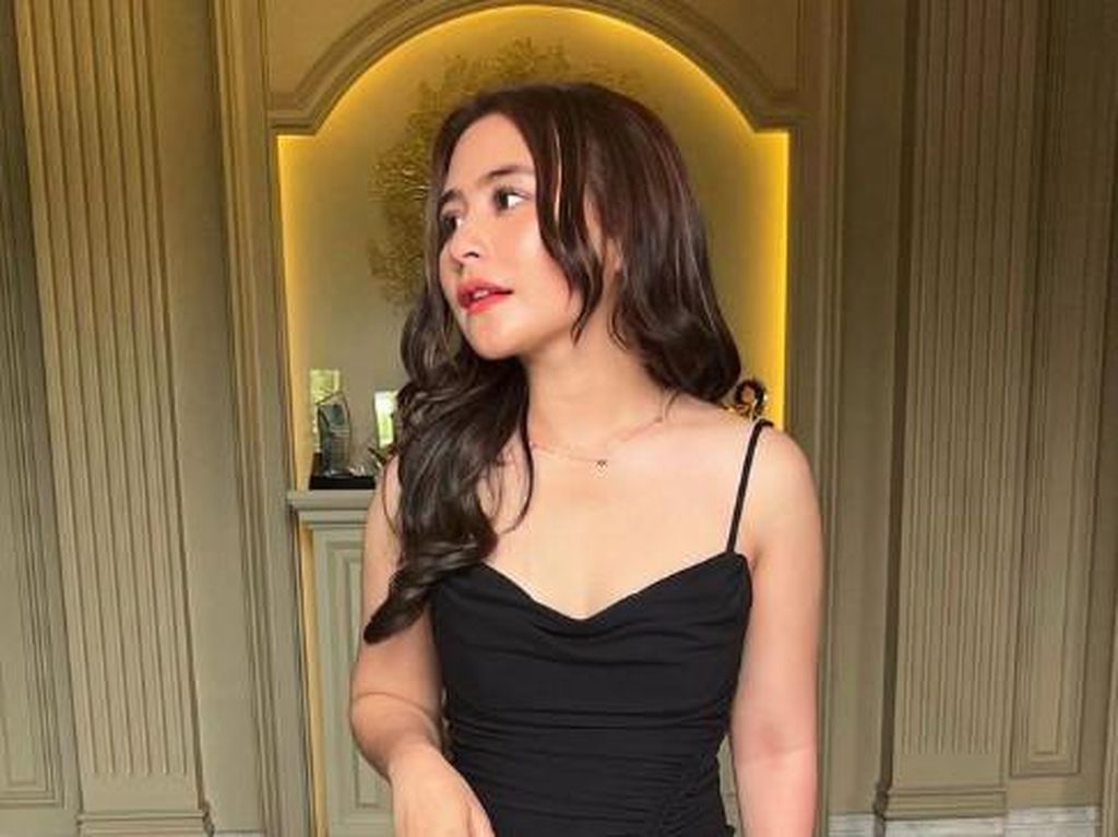 Prilly Latuconsina Ungkap Adegan Tak Terlupakan di 12 Cerita Glen Anggara Prilly Latuconsina Ungkap Adegan Tak Terlupakan di 12 Cerita Glen Anggara