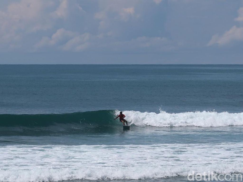 Ramaikan Lur! Ada Kompetisi Surfing Nasional di Parangtritis Besok Ramaikan Lur! Ada Kompetisi Surfing Nasional di Parangtritis Besok
