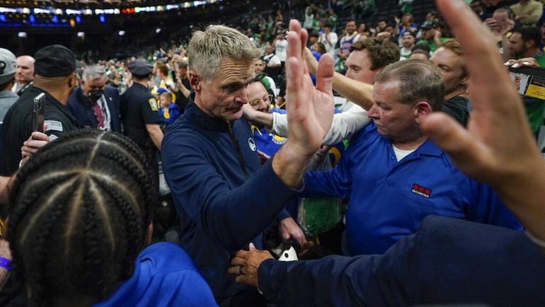 Kali terakhir Warriors memenangkan NBA yakni pada 2018. (AP Photo/Steven Senne)  