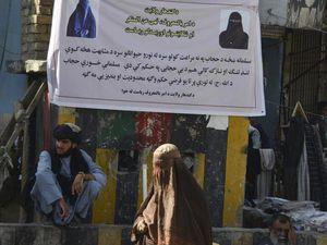 Taliban Sebut Wanita Tak Berhijab Ingin Terlihat Seperti Binatang Taliban Sebut Wanita Tak Berhijab Ingin Terlihat Seperti Binatang