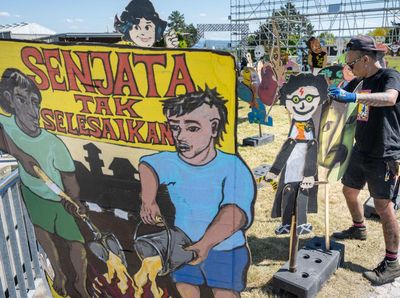 Taring Padi Asal Yogyakarta Berjaya di Kassel