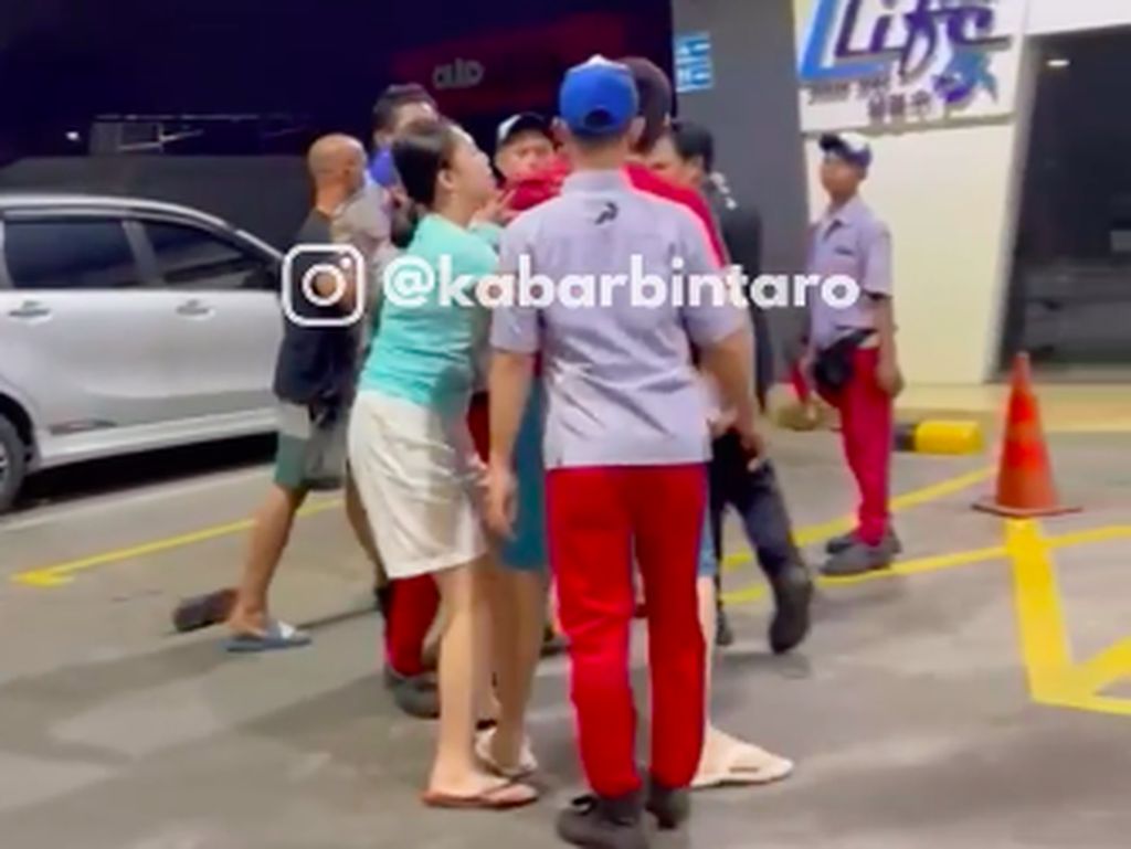 Fakta di Balik Cekcok Pengendara dan Petugas SPBU di Bintaro Fakta di Balik Cekcok Pengendara dan Petugas SPBU di Bintaro