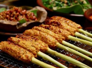 10 Makanan Khas Denpasar Yang Enak dan Bikin Ketagihan