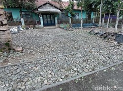 Jejak Ular Besi Pengangkut Pasir Gunung Galunggung ke Ibu Kota