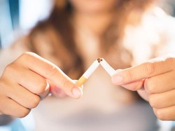Berhenti Merokok? 6 Makanan dan Minuman Ini Bantu Atasi Kecanduan Rokok