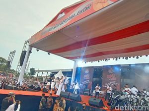 Jokowi Minta Relawan Plat K Tak Mudah Terpancing soal Capres: Hati-hati!