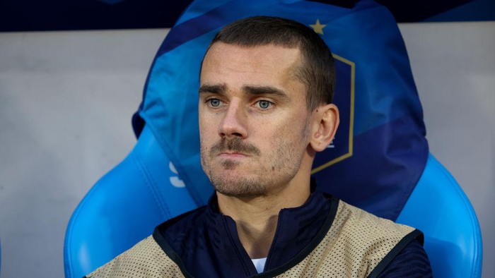 PARIS, FRANCE - JUNE 13: Antoine Griezmann of France looks on during the UEFA Nations League League A Group 1 match between France and Croatia at Stade de France on June 13, 2022 in Saint-Denis near Paris, France. (Photo by John Berry/Getty Images)