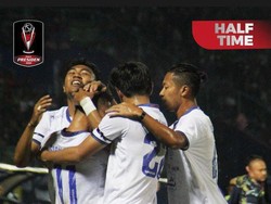 Gol Tendangan Bebas Gian Zola Bawa Arema FC Ungguli Persikabo 0-1