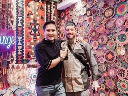 Arie Untung Terenyuh dengan Kisah Khalid Wilhelm Ott yang Kini Mualaf