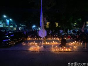 Lilin Duka dan Sindiran Pedas Bobotoh untuk Manajemen Persib