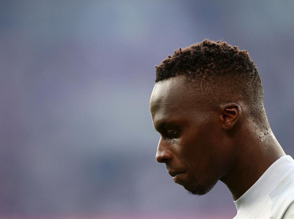 Edouard Mendy Akui Terpengaruh dengan Kegagalan di Ballon dOr Edouard Mendy Akui Terpengaruh dengan Kegagalan di Ballon dOr