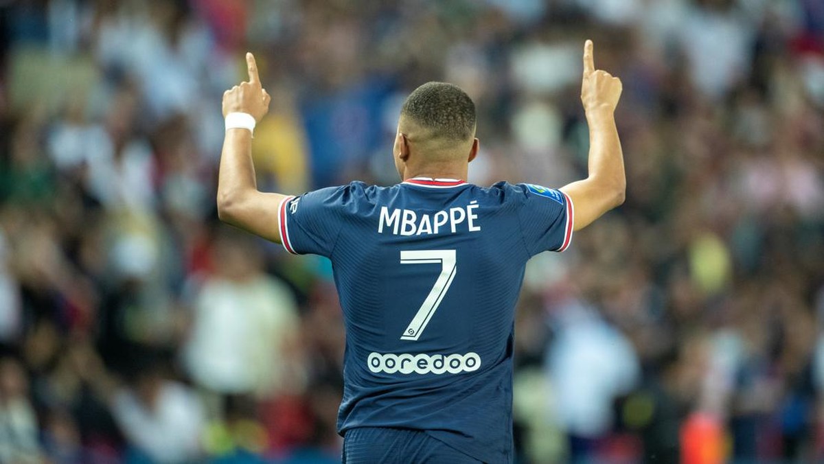 Ander Herrera tak terkejut Kylian Mbappe memilih bertahan di Paris Saint-Germain. (Foto: Corbis via Getty Images/Tim Clayton - Corbis)