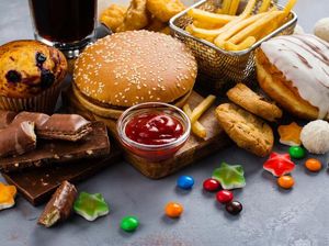 Hati-hati! Jenis-jenis Makanan Ini Bisa Meningkatkan Risiko Kanker Menurut Studi Hati-hati! Jenis-jenis Makanan Ini Bisa Meningkatkan Risiko Kanker Menurut Studi
