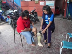 Produksi Kaki Palsu, Bengkel Than Must Soegeng Beri Harapan Disabilitas