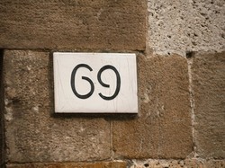 Sama-sama Menantang! Ini Beda Posisi seks 68, 69, dan 70