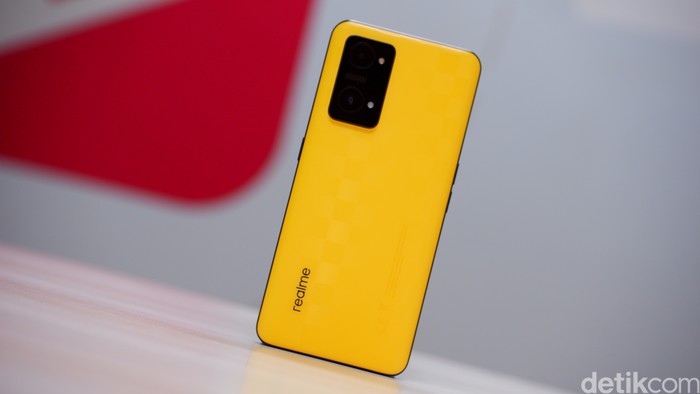 Realme GT Neo 3T Realme GT Neo 3T