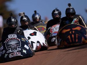 Keseruan Adu Cepat Menuruni Bukit dengan Kotak Sabun di Brasil Keseruan Adu Cepat Menuruni Bukit dengan Kotak Sabun di Brasil