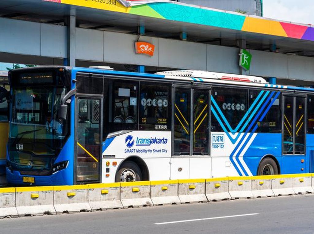 Resmi! Anies Tetapkan Tarif Integrasi MRT-LRT-TransJ Maksimum Rp 10 Ribu