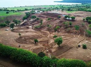 Penonton MXGP Samota Dilarang Pakai Sandal-Bawa Payung Penonton MXGP Samota Dilarang Pakai Sandal-Bawa Payung
