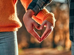 10 Rekomendasi Film Drama Romantis, Menghibur Sekaligus Bikin Baper