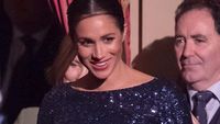 5 Momen Meghan Markle Kembaran dengan Putri Diana, Curi Gaya Ibu Mertua