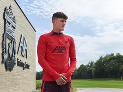 Liverpool Suka Orbitkan Daun Muda, Calvin Ramsay Berikutnya?