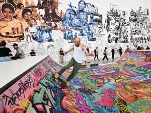 Usai Kontroversi AntiSemitisme, Festival documenta Umumkan Direktur Baru Usai Kontroversi AntiSemitisme, Festival documenta Umumkan Direktur Baru