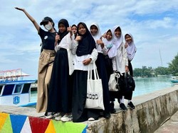 Endrinayla Rafa Amanda Ngajar Bahasa Inggris Gratis di Kepulauan Seribu