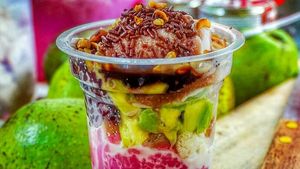 Manis Segar! 20 Es Doger dan Es Podeng Ada di Sini
