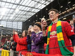 Carragher Kritik Fans yang Bocorkan Wawancara Bos MU