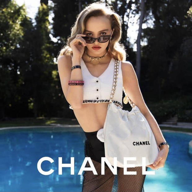 Foto: instagram.com/chanelofficial Tas Chanel yang semakin digemari/