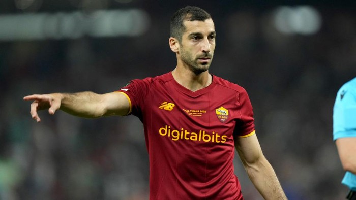 Henrikh Mkhitaryan of AS Roma during the UEFA Conference League Final match between AS Roma and Feyenoord at Arena Kombetare, Tirana, Albania on 25 May 2022.  (Photo by Giuseppe Maffia/NurPhoto via Getty Images)